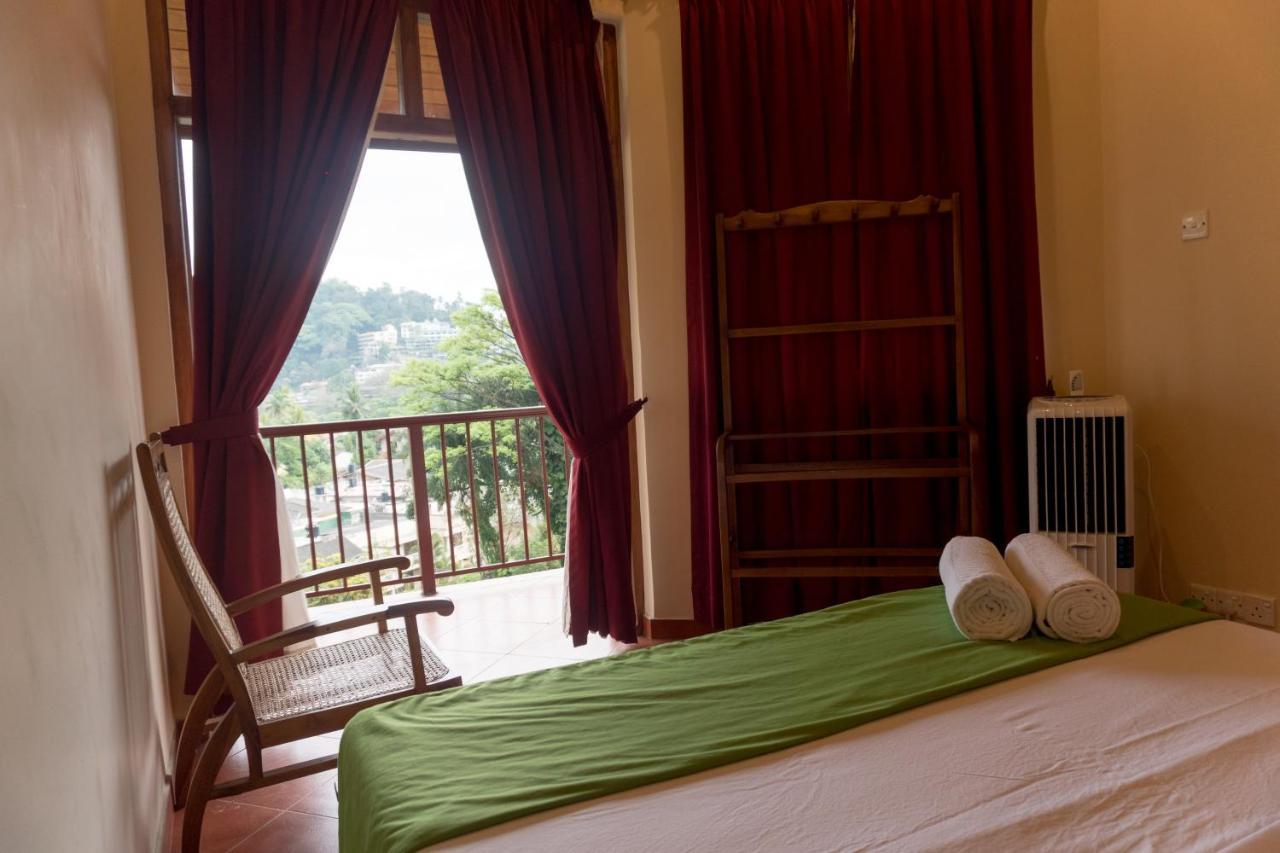 Aronka Homestay Kandy Eksteriør bilde