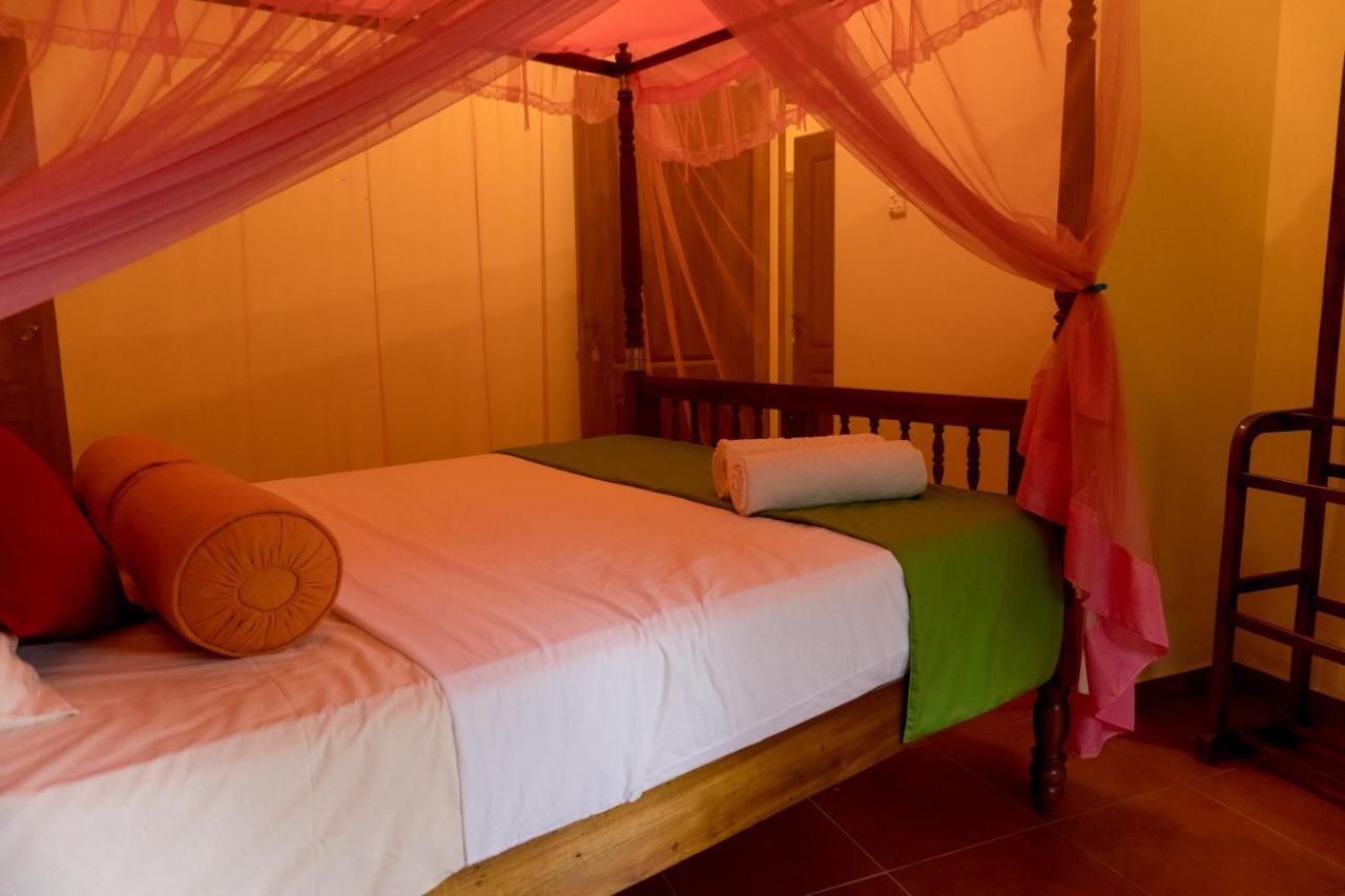 Aronka Homestay Kandy Eksteriør bilde