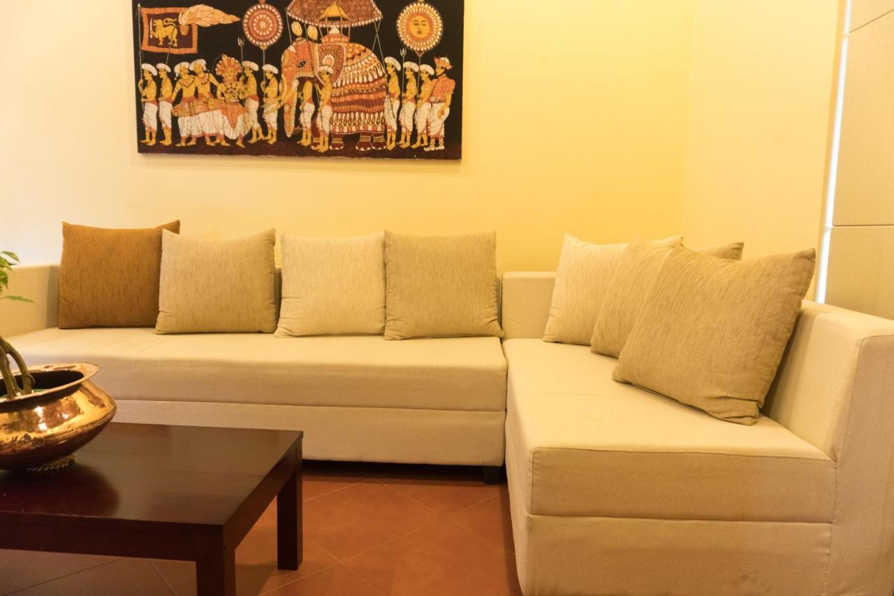 Aronka Homestay Kandy Eksteriør bilde