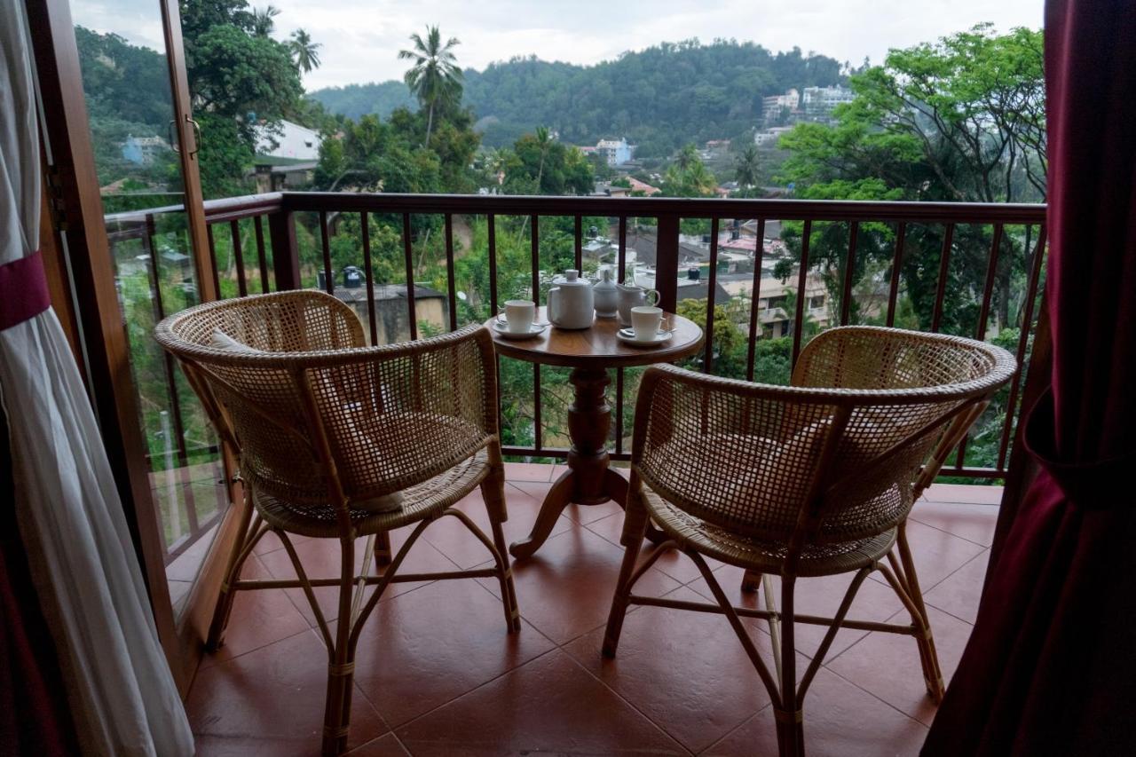 Aronka Homestay Kandy Eksteriør bilde